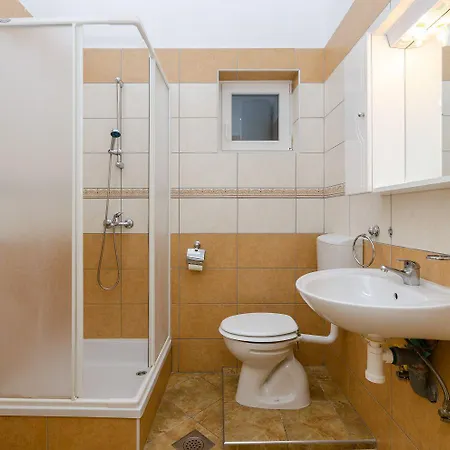 Apartament Preiswertes Nur 100 Meter Zum Mit Meerblick