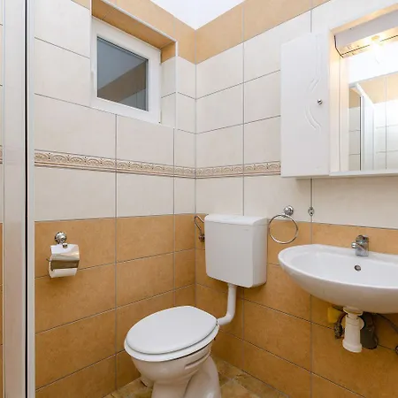 Preiswertes Nur 100 Meter Zum Mit Meerblick Apartament