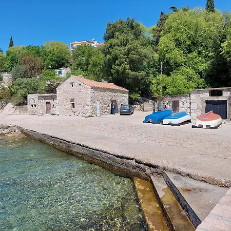 Preiswertes Nur 100 Meter Zum Mit Meerblick * Crikvenica