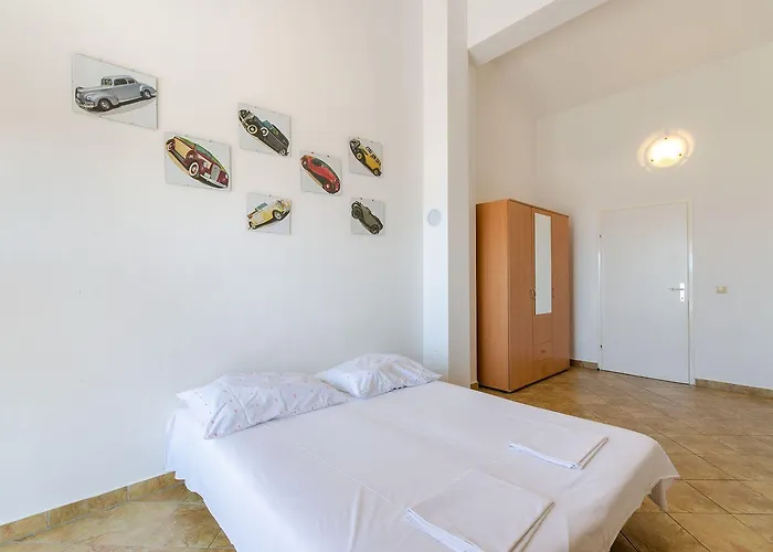 Preiswertes Nur 100 Meter Zum Mit Meerblick Apartman *
