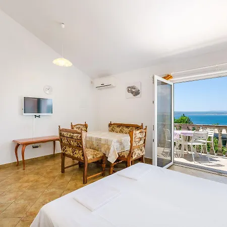 Apartman Preiswertes Nur 100 Meter Zum Mit Meerblick *